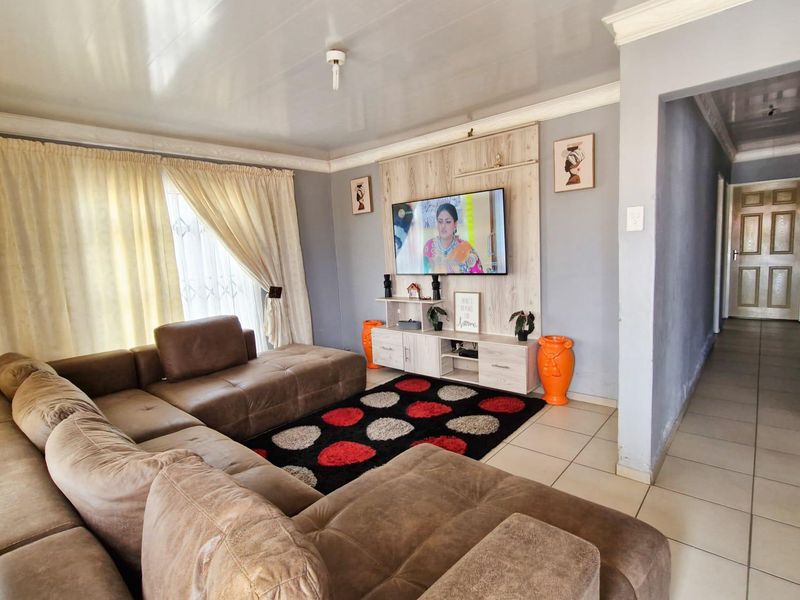 Freehold For Sale In Secunda - Photo 5