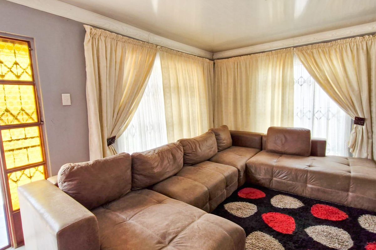 Freehold For Sale In Secunda - Photo 4
