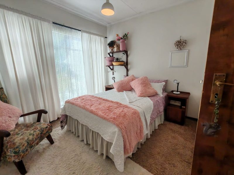 3 Bedroom House for Sale in Sasolburg Ext 11 - Photo 10