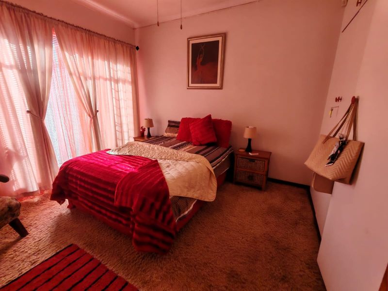 3 Bedroom House for Sale in Sasolburg Ext 11 - Photo 8