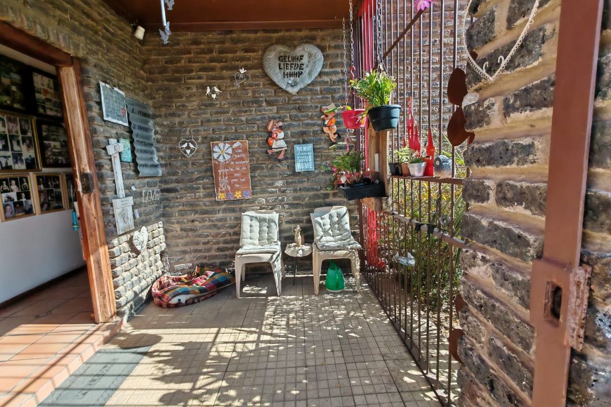 3 Bedroom House for Sale in Sasolburg Ext 11 - Photo 4