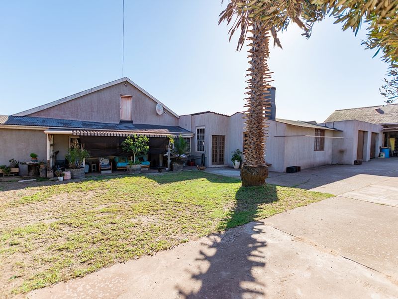 Charming Century-Old Home with Unique Character and Business Potential - Photo 3