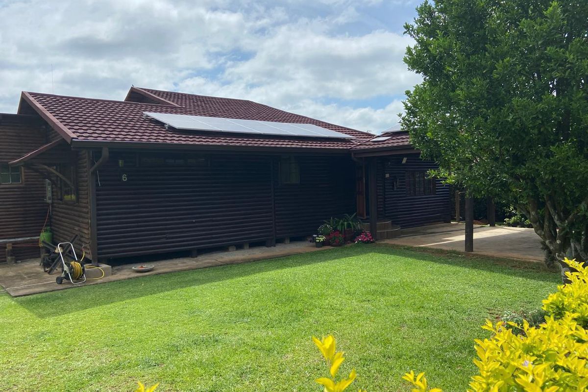 Living in the Peace of the Country - Photo 2