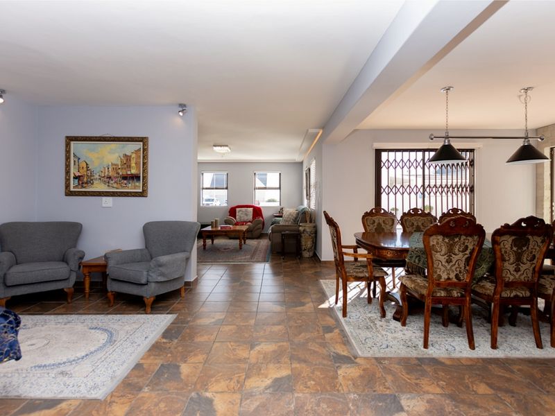 Family Home in Dwarskersbos – Just a Stone's Throw from the Beach - Photo 10