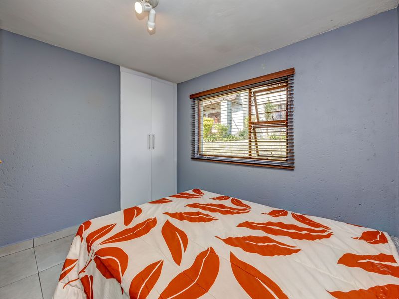 A MODERN 2 BEDROOM TOWNHOUSE!! - Photo 8