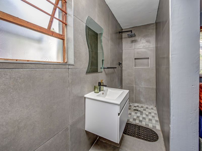 A MODERN 2 BEDROOM TOWNHOUSE!! - Photo 7