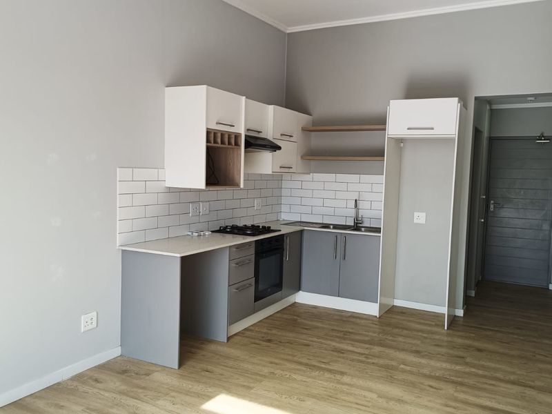 Stylish 1-Bedroom Gem in Table View – Close to Everything! - Photo 5