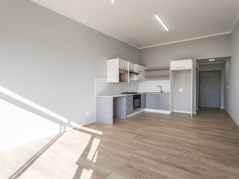 Stylish 1-Bedroom Gem in Table View – Close to Everything! - Photo 6