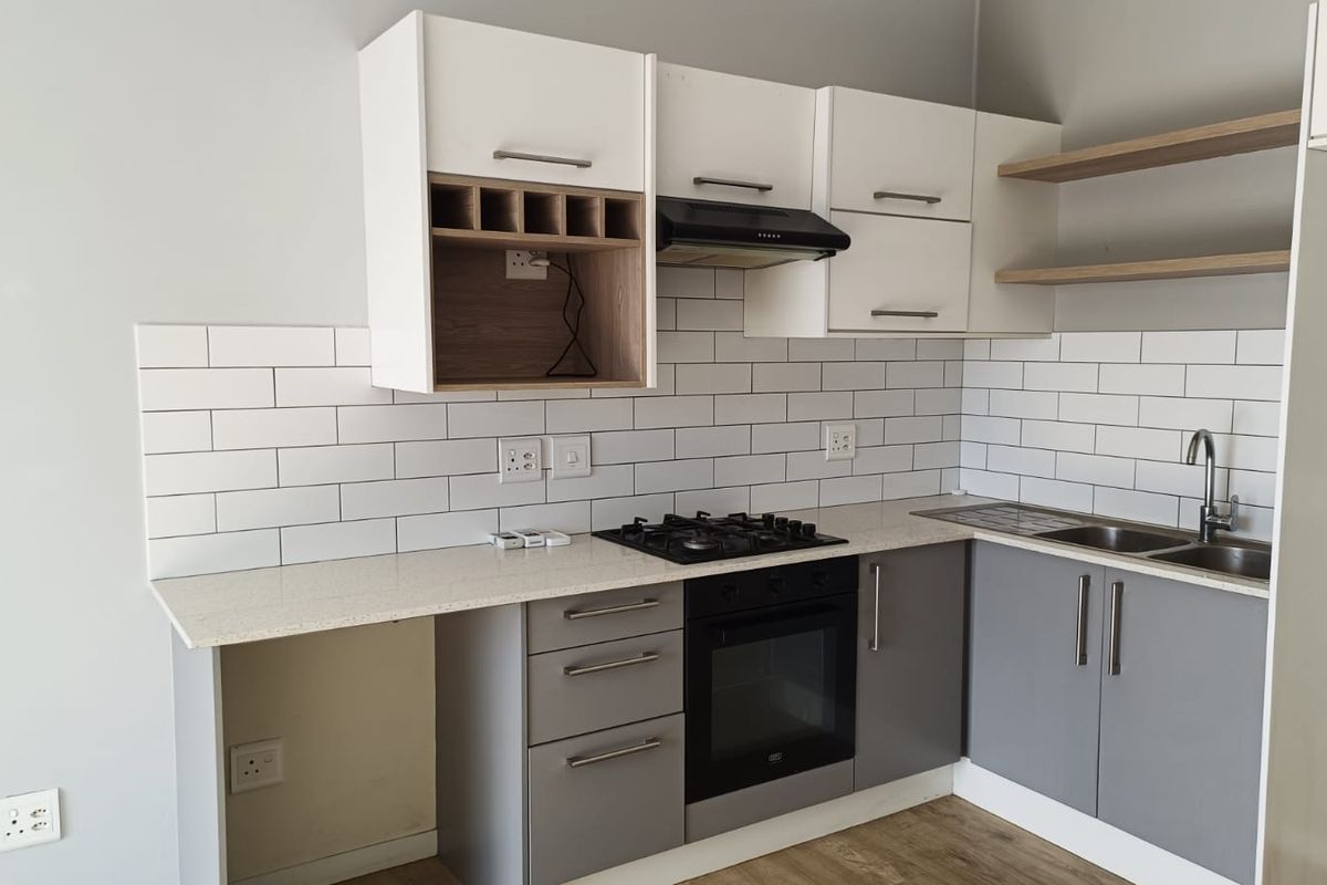 Stylish 1-Bedroom Gem in Table View – Close to Everything! - Photo 4