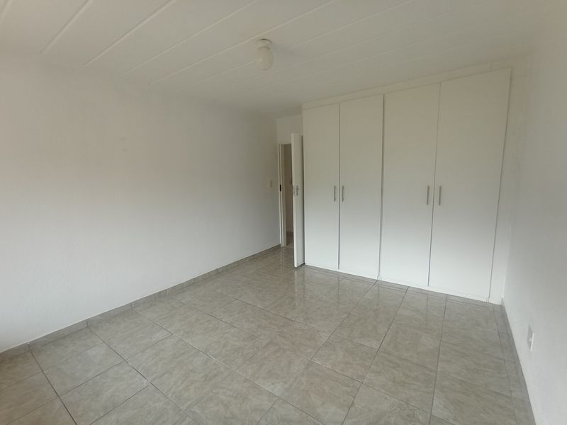 2 bedroom Apartment in Florida - Photo 7