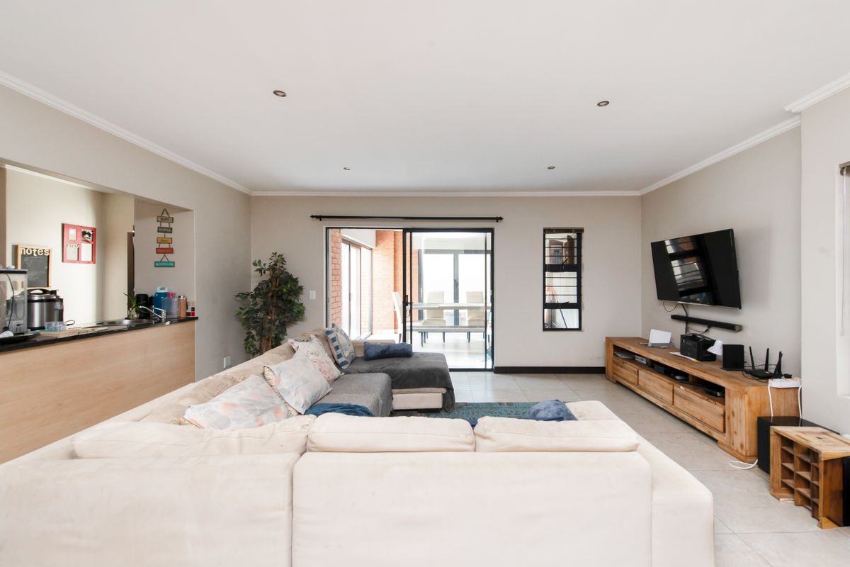 This charming Kilima three-bedroom home will satisfy all of your needs. - Photo 2