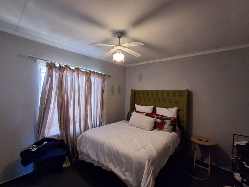 ACT FAST! The Perfect Strubensvallei Duplex – Must Sell This Week! - Photo 10