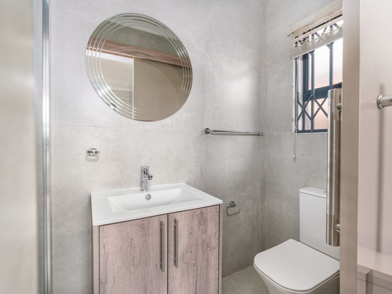Spacious and Secure Home Designed for Comfort - Photo 4