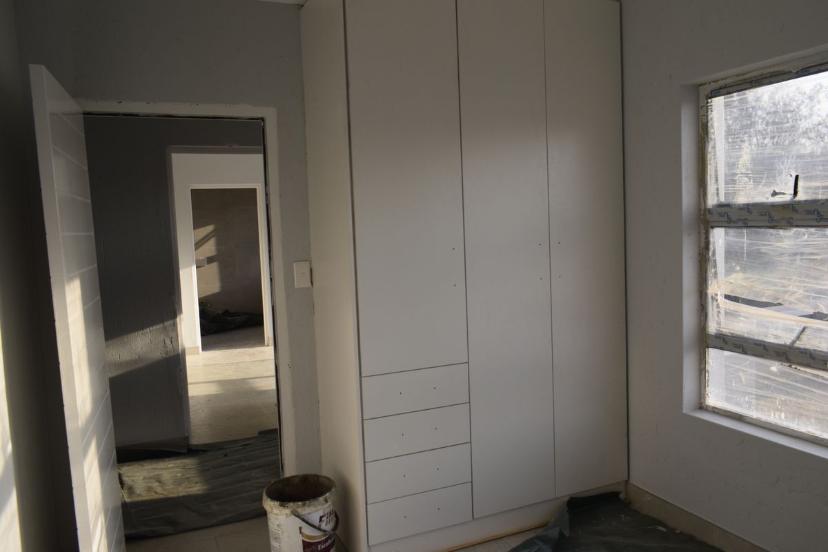 3 Bedrooms  home for sale in Helderwyk. - Photo 5