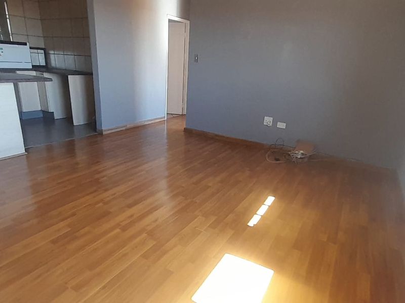 Spacious 2-Bedroom Apartment with Stunning Views - Photo 5
