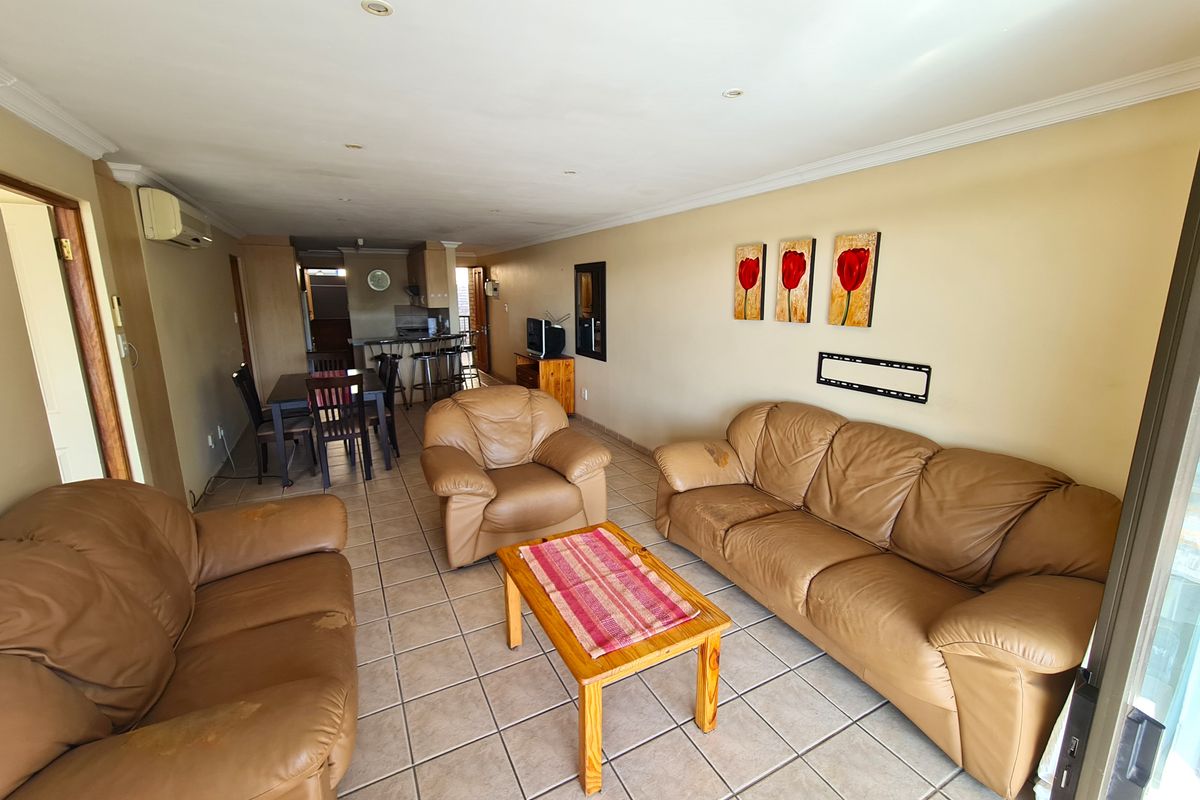 Apartment with Sea Views close to Main Beach in Jeffreys Bay Central - Photo 4