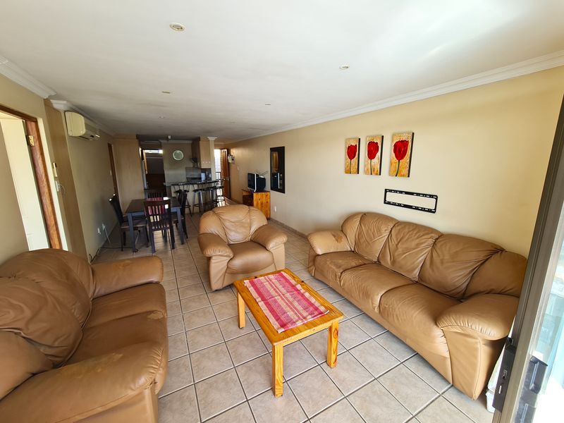 Apartment with Sea Views close to Main Beach in Jeffreys Bay Central - Photo 4