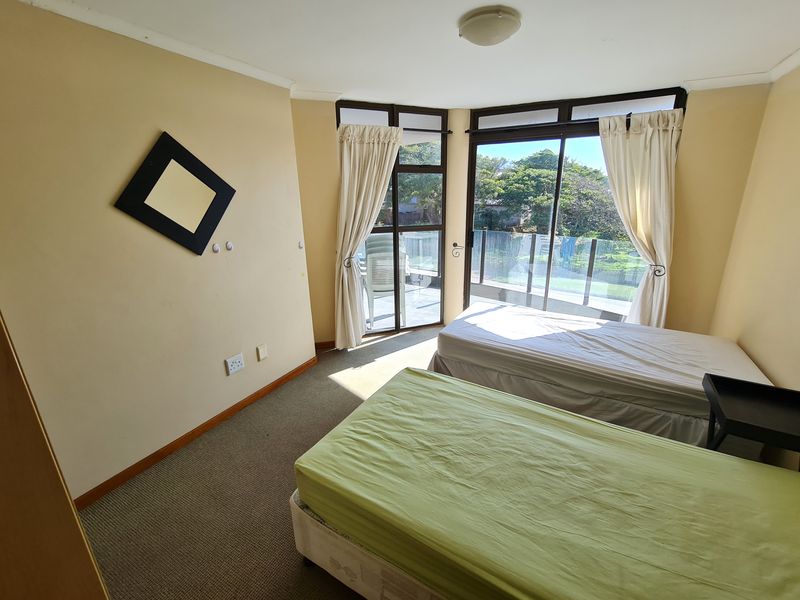 Apartment with Sea Views close to Main Beach in Jeffreys Bay Central - Photo 9