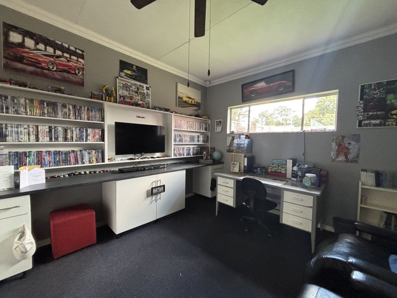 Home with Potential Land  Subdivision - Photo 9