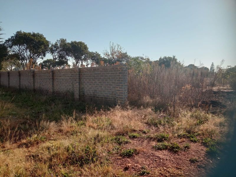 Prime ready to build Vacant land for sale. - Photo 1