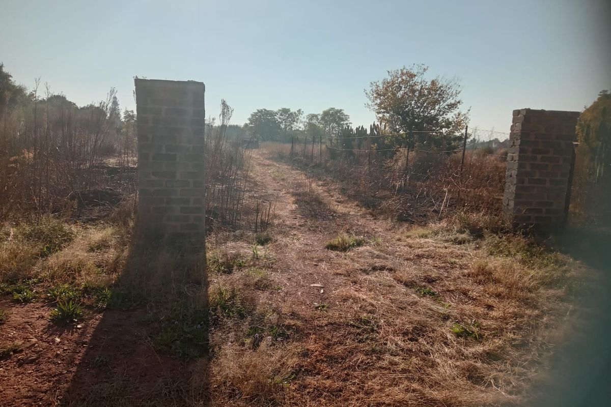 Prime ready to build Vacant land for sale. - Photo 3