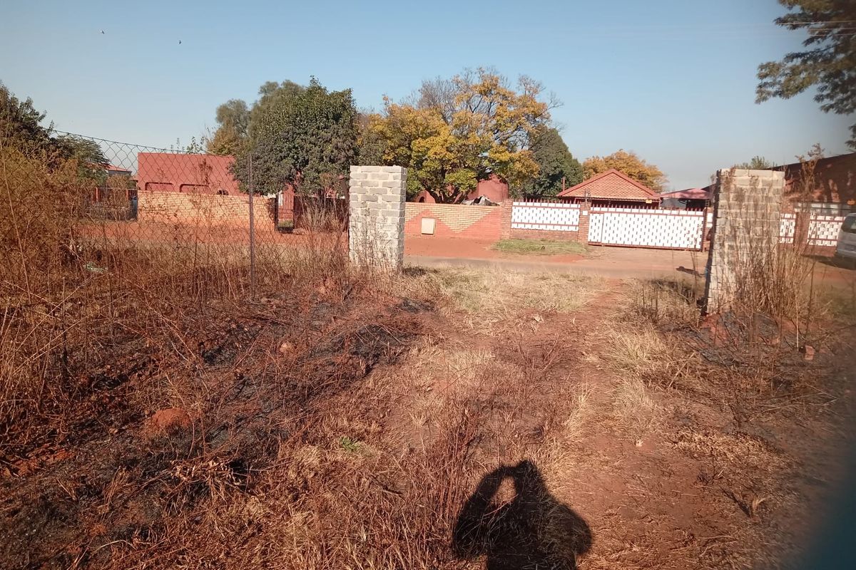 Prime ready to build Vacant land for sale. - Photo 2