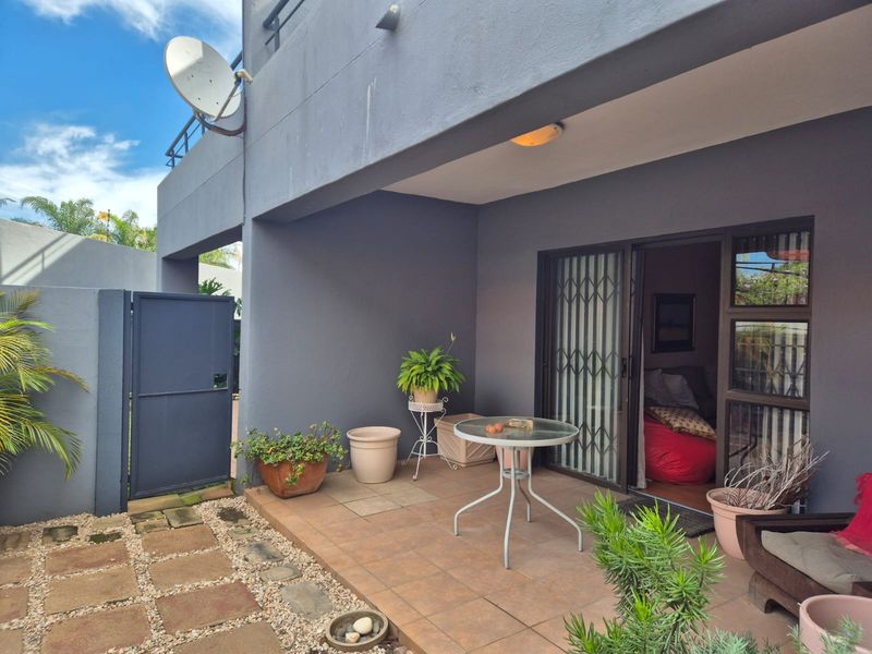 MOVE IN READY APARTMENT – IDEAL FOR YOUNG COUPLE OR BACHELOR - Photo 2