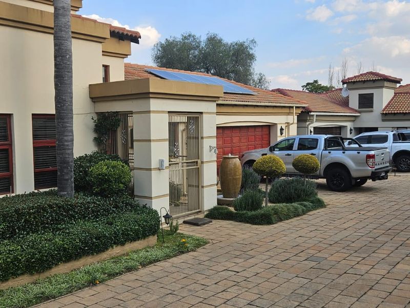 Spacious 3 Bedroom Family Home in Jordaan Park - Photo 3