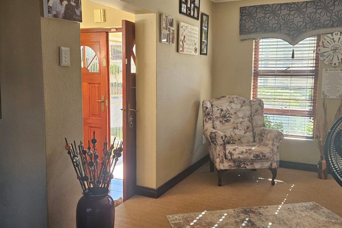 Spacious 3 Bedroom Family Home in Jordaan Park - Photo 4