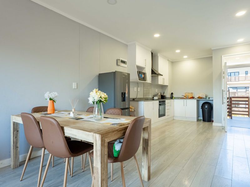 Bargain Buy Investment Apartment with Spectacular View - Photo 4