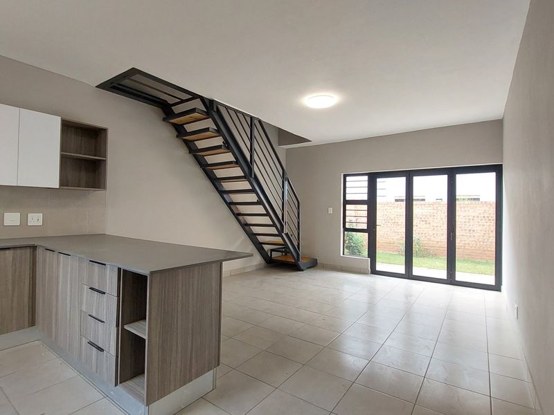 NEW DOUBLE STOREY townhouse with private garden. Buy direct from the developer and SAVE! - Photo 2