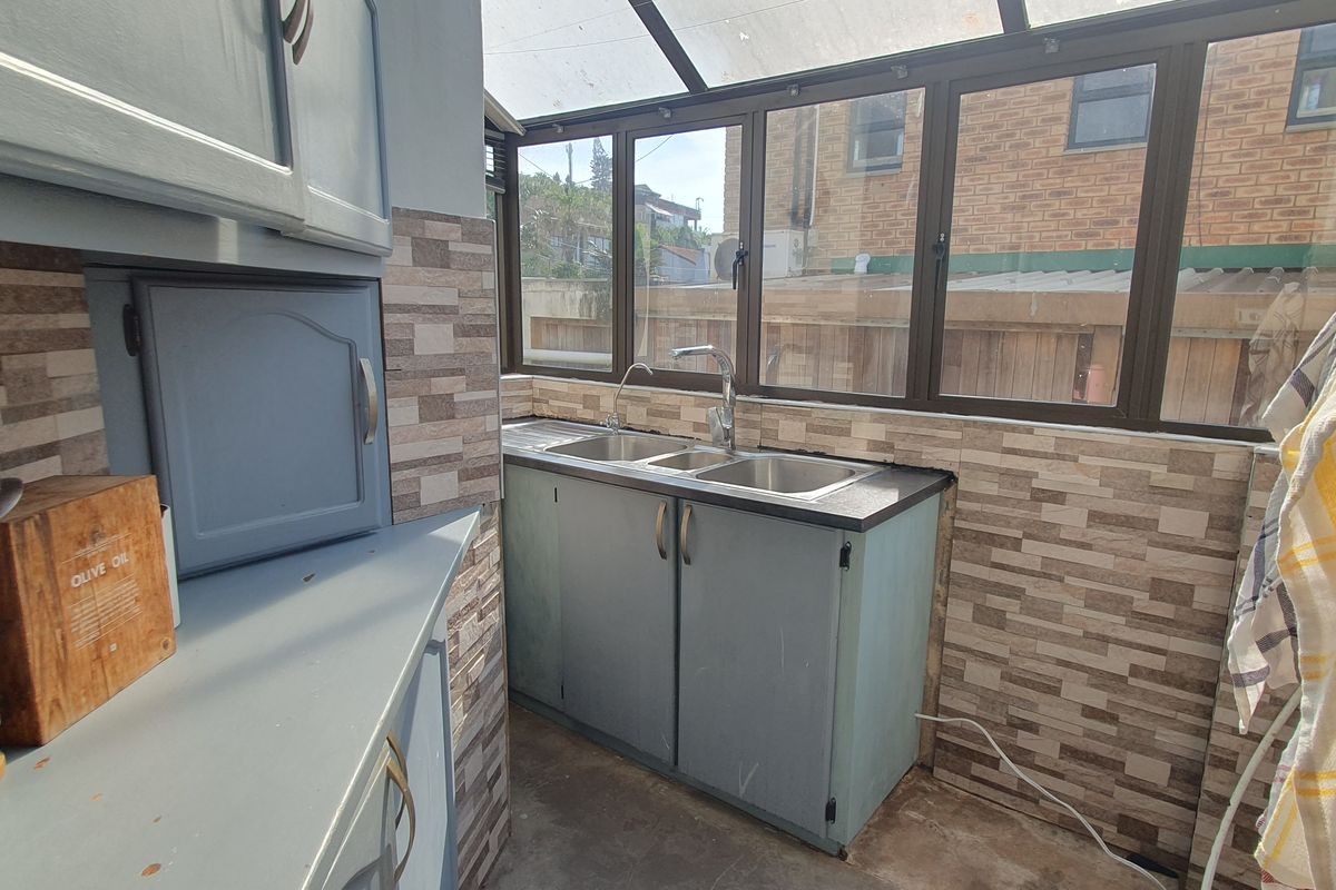 Bespoke Beachfront Home - Photo 5