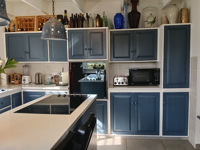 Stylish, two bedroomed, fully furnished house to let - Photo 3
