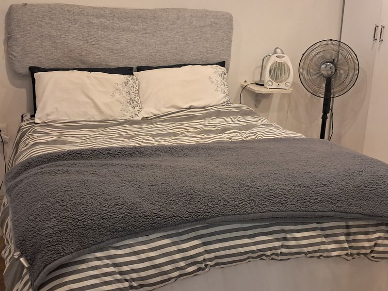 FULLY FURNSHED AND FULLY EQUIPPED GARDEN COTTAGE R6 400 PM ALL UTILITIES INCLUDED - Photo 9