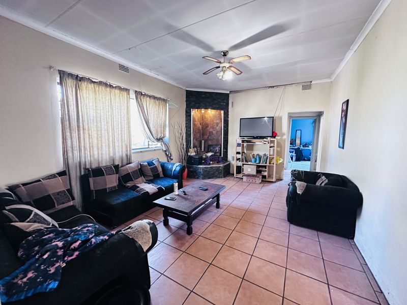 3-Bedroom Home for Sale in Brakpan Central - Photo 6