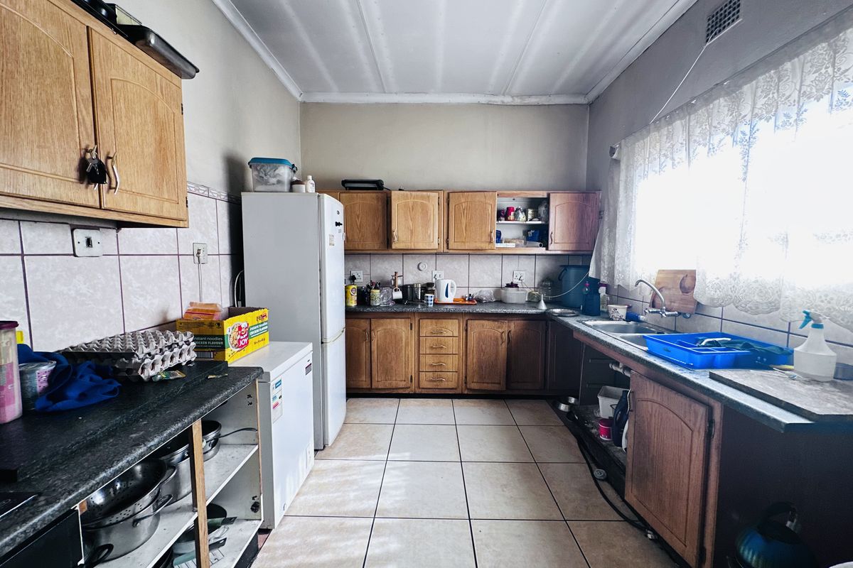 3-Bedroom Home for Sale in Brakpan Central - Photo 3