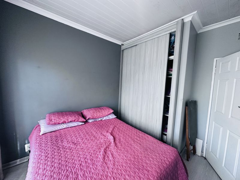 Modern Family Home in a Secure Enclosure – Sharon Park Ext 1 – Spacious Stand with Future Potential - Photo 7