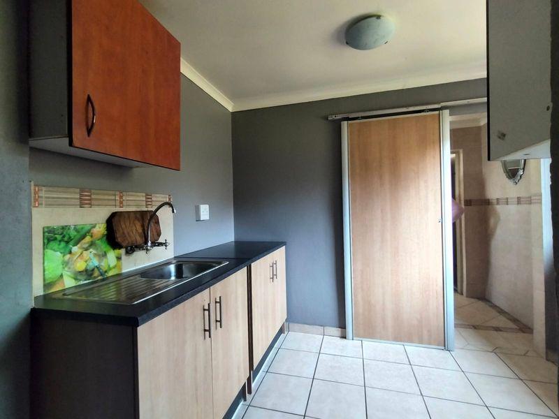 1 Bedroom Garden Cottage - Photo 9