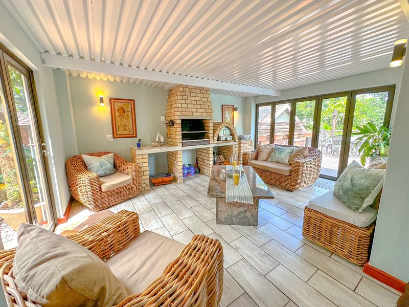 **Immaculate Property in Mtunzini with Main House & Garden Cottage** - Photo 3