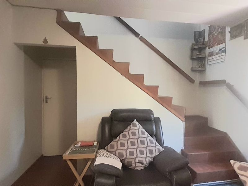 Spacious 3-Bedroom Facebrick Freestanding Duplex To Rent in Allen's Nek - Photo 6