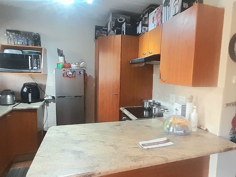 Spacious 3-Bedroom Facebrick Freestanding Duplex To Rent in Allen's Nek - Photo 2