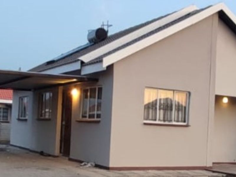 Two bedroom house situated in Platinum Village - Photo 10