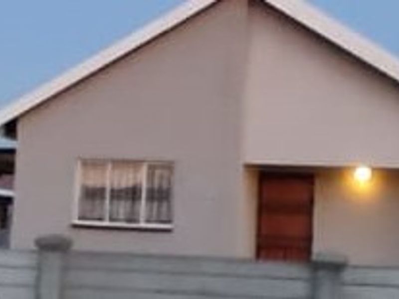 Two bedroom house situated in Platinum Village - Photo 2