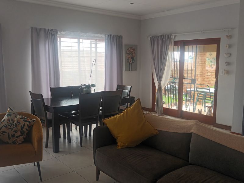 SPACIOUS 3 BEDROOM CLUSTER R14 500PM - Photo 7