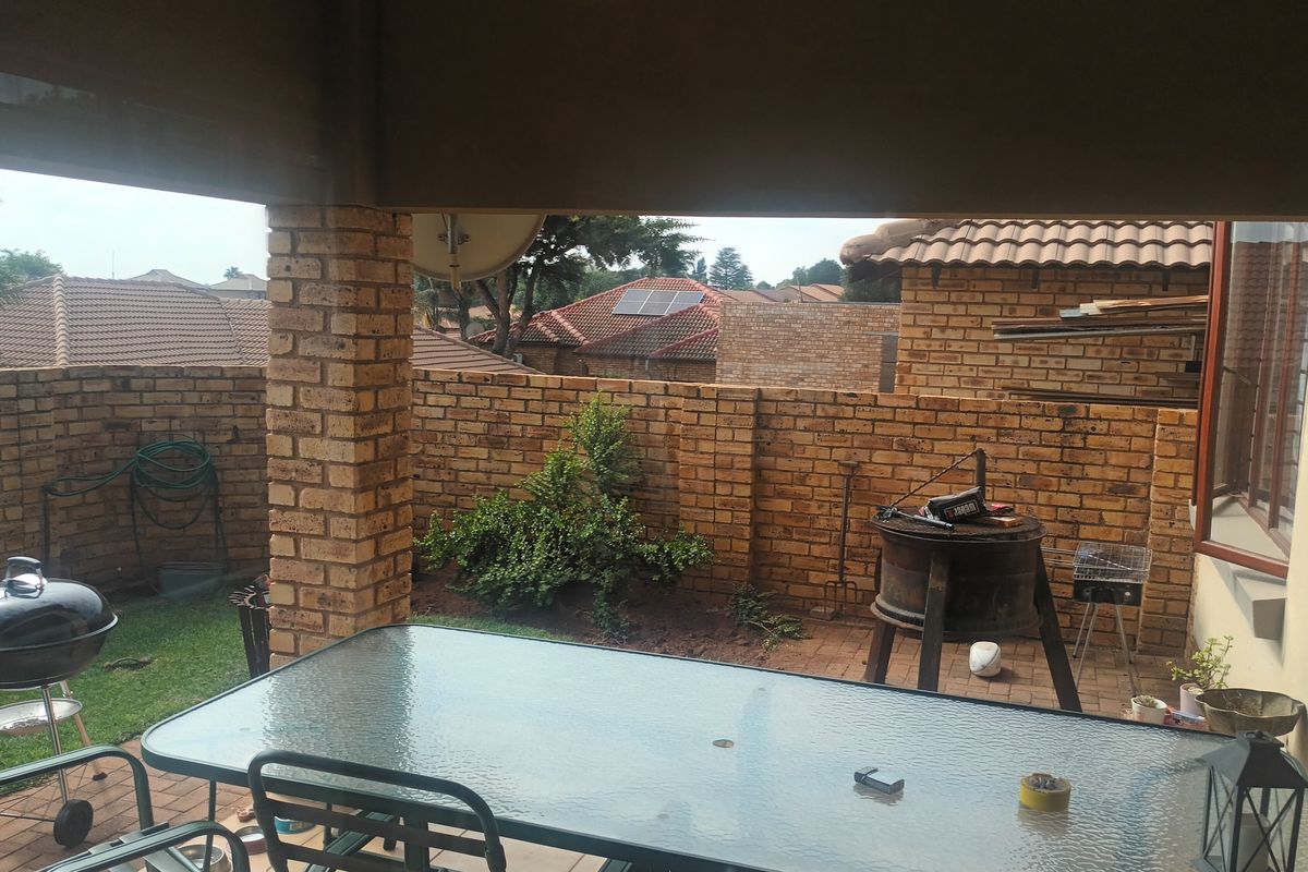 SPACIOUS 3 BEDROOM CLUSTER R14 500PM - Photo 4