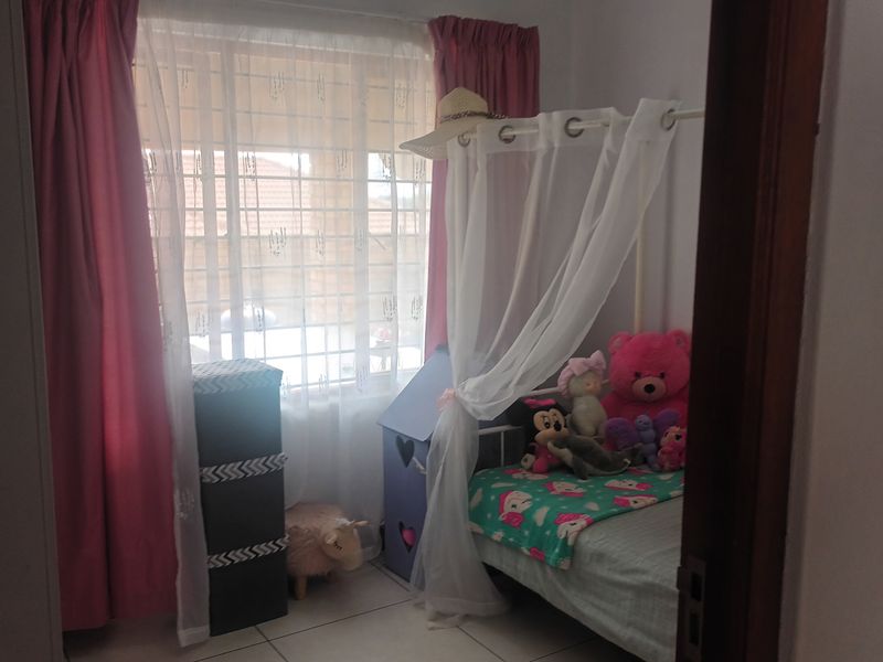 SPACIOUS 3 BEDROOM CLUSTER R14 500PM - Photo 10