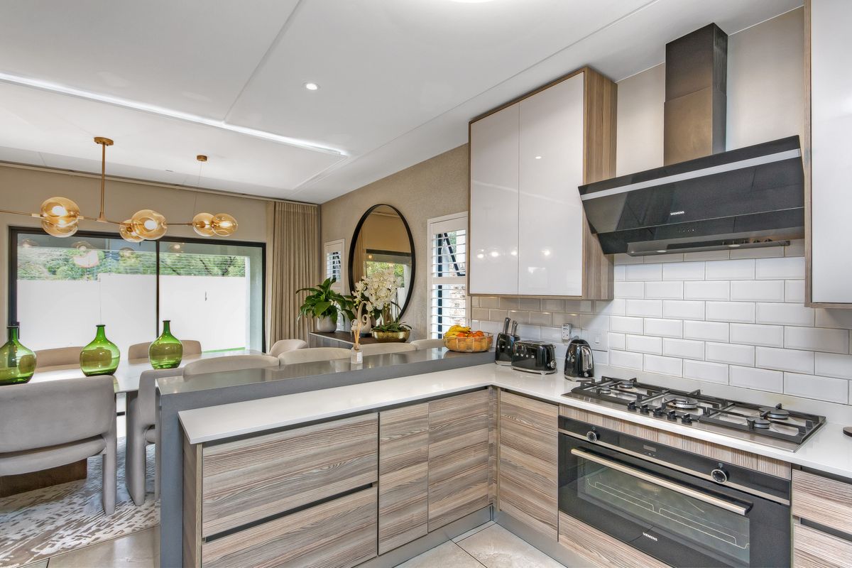 Immaculate Modern Family home just waiting for you to call it home - Photo 3