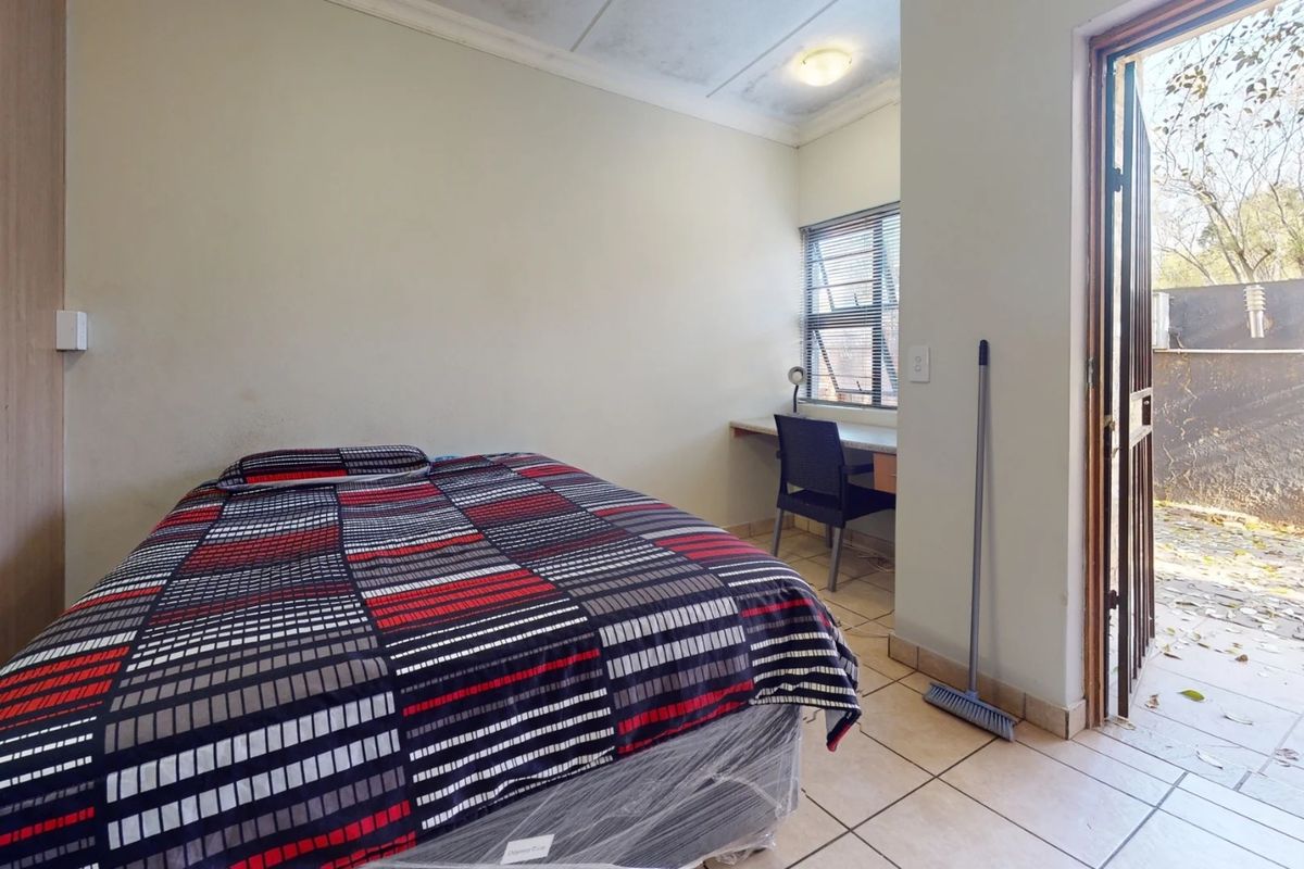 Beautiful bachelor flat for sale in Die Bult – perfect for students or investors! - Photo 3