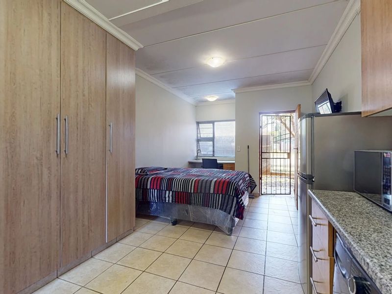 Beautiful bachelor flat for sale in Die Bult – perfect for students or investors! - Photo 9