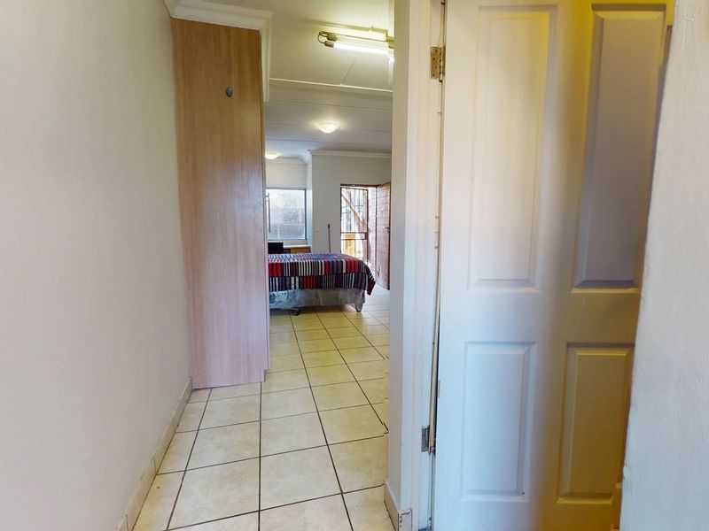 Beautiful bachelor flat for sale in Die Bult – perfect for students or investors! - Photo 5